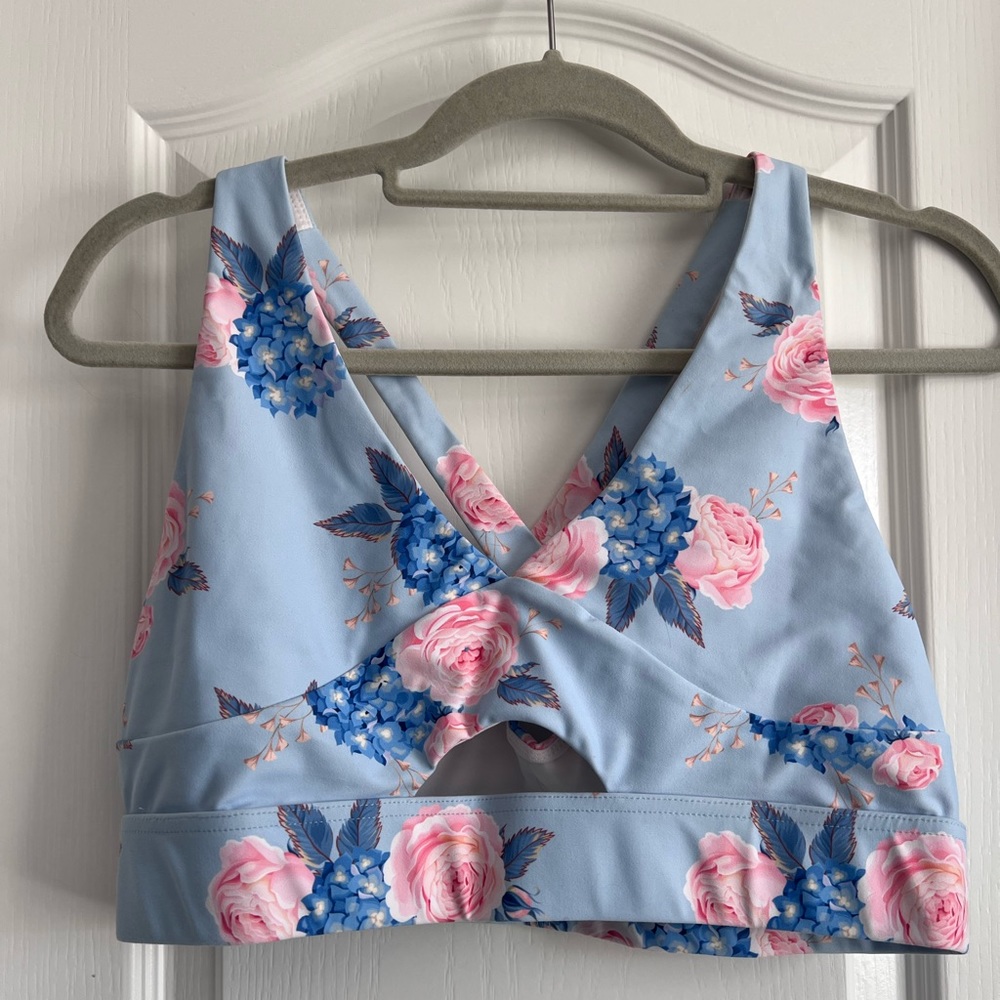 Dance2Fit fit booty sports bra